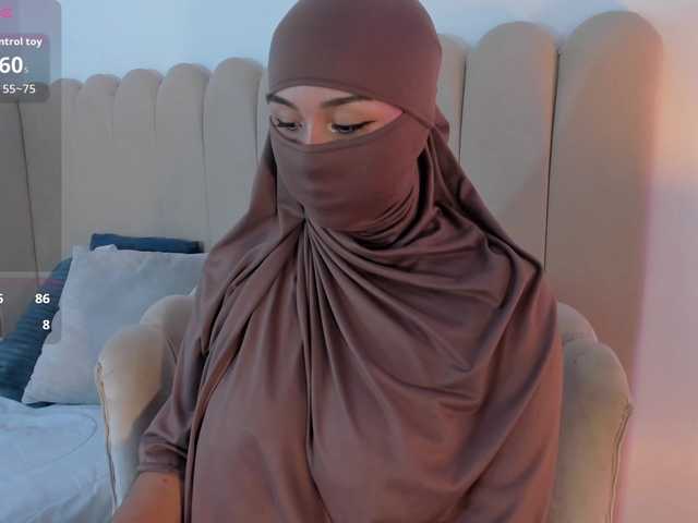 Amirah- live webcam show