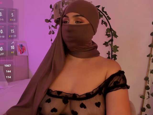 Amirah- live cam on BongaCams