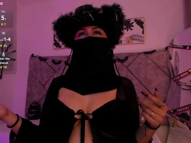 Amirah- live cam preview