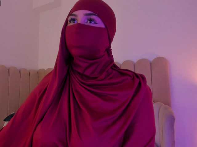 Amirah- live cam preview