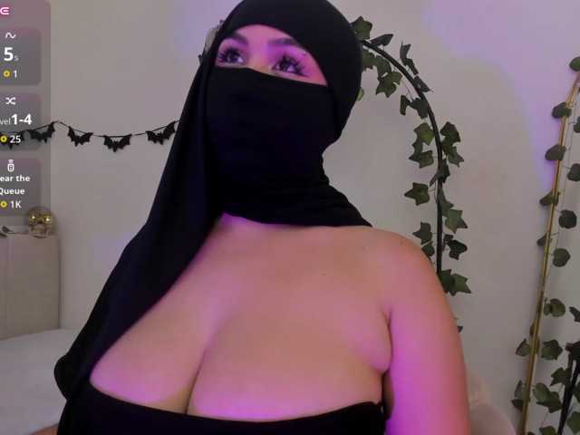Amirah- live cam on BongaCams