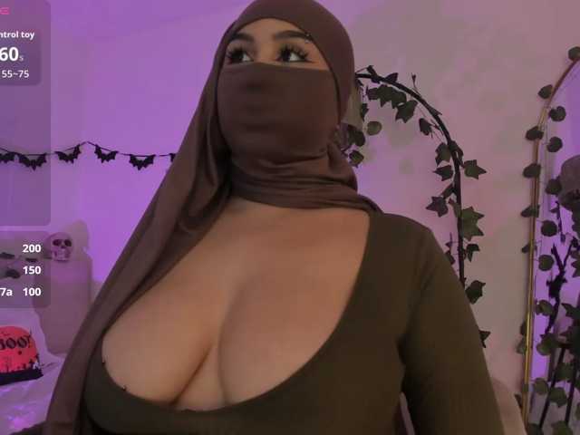 Amirah- live cam on BongaCams