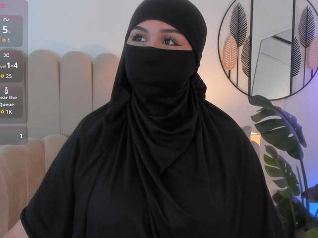 Amirah- live cam on BongaCams