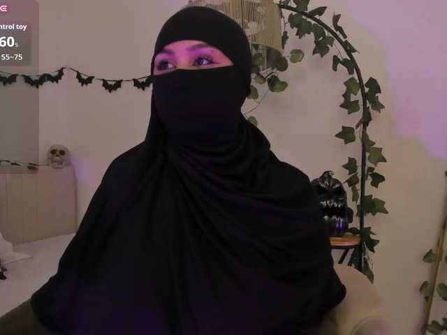 Amirah- live cam on BongaCams