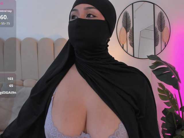 Amirah- live cam on BongaCams