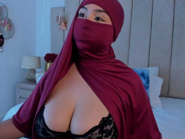Amirah- live cam on BongaCams