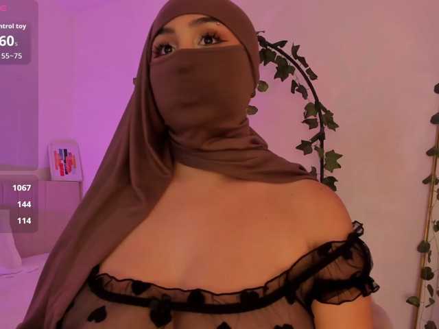 Amirah- live cam on BongaCams