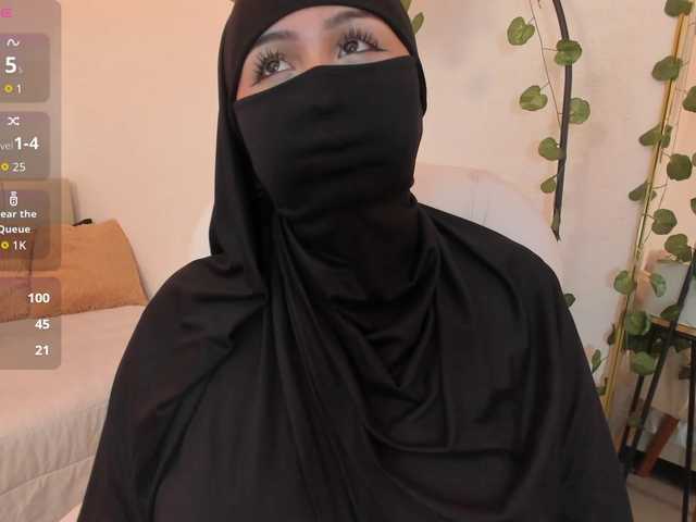 Amirah- live cam on BongaCams