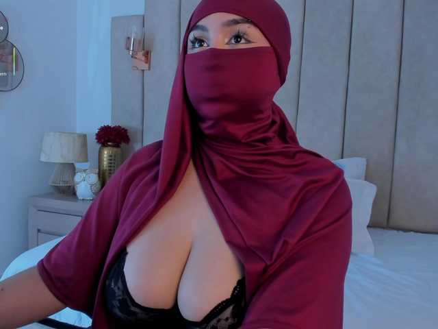 Amirah- live cam on BongaCams