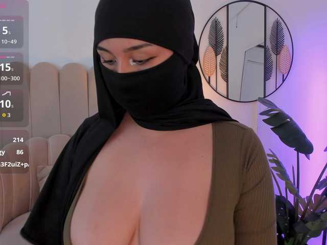 Amirah- live webcam show