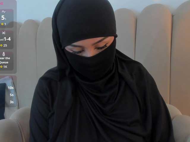 Amirah- live cam on BongaCams