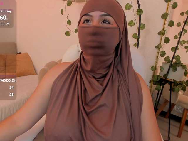 Amirah- live cam on BongaCams