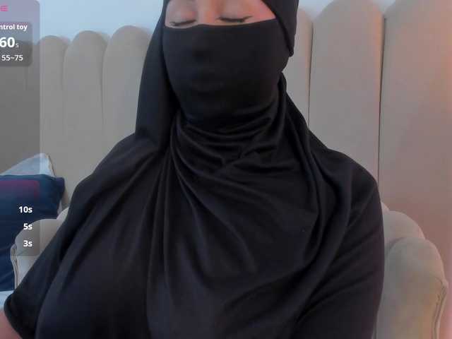 Amirah- live cam on BongaCams