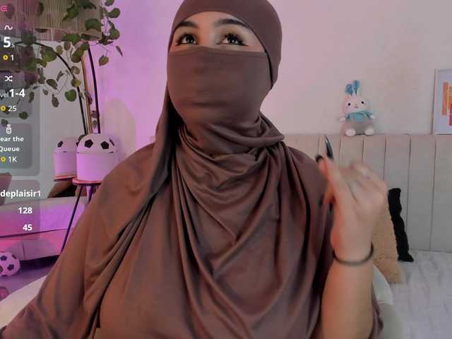 Amirah- live cam on BongaCams