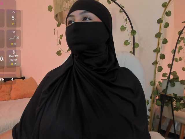 Amirah- live cam on BongaCams