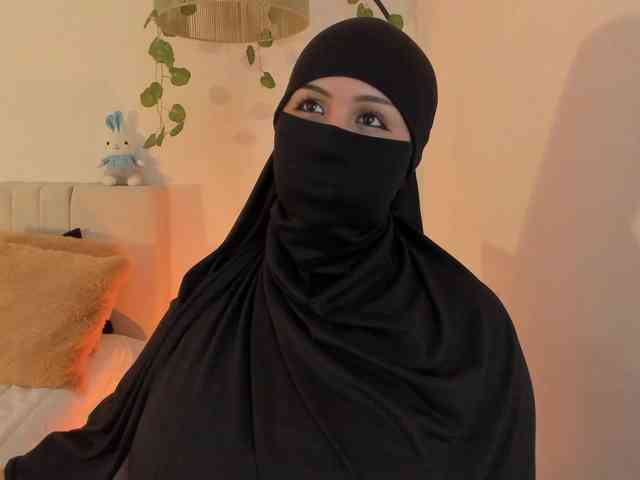 Amirah- webcam