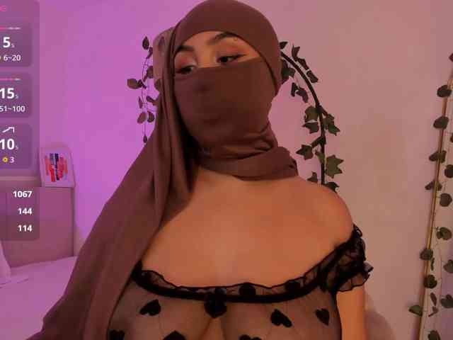 Amirah- webcam