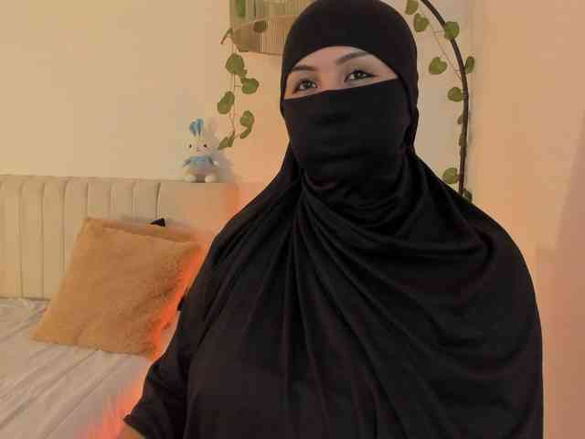 Amirah- webcam