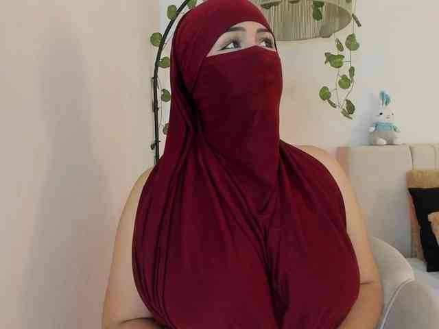 Amirah- webcam