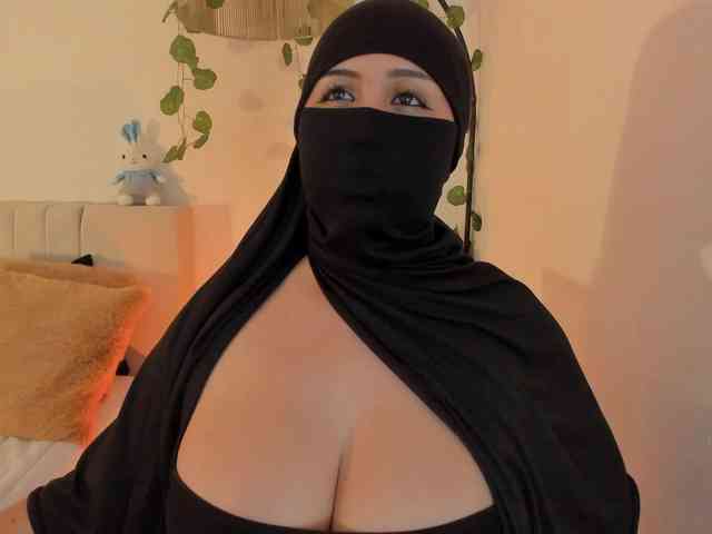 Amirah- webcam