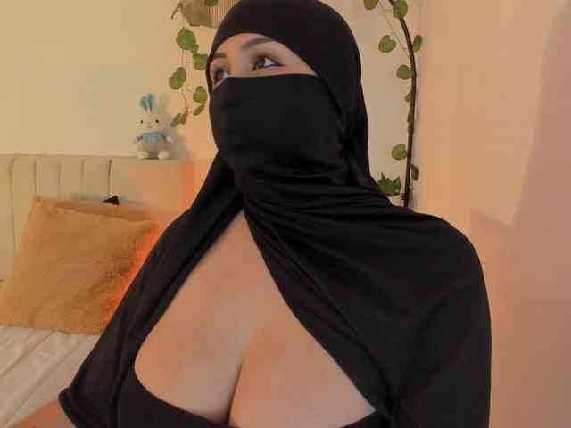 Amirah- webcam