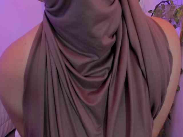 Amirah- webcam