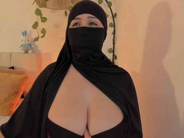 Amirah- webcam