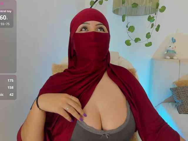 Amirah- webcam