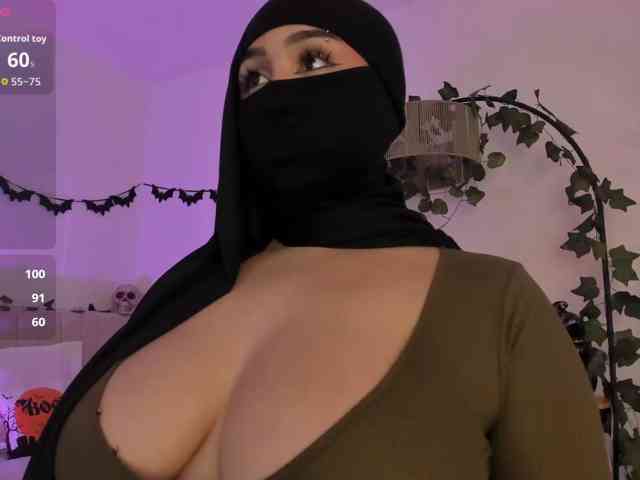 Modella: Amirah-