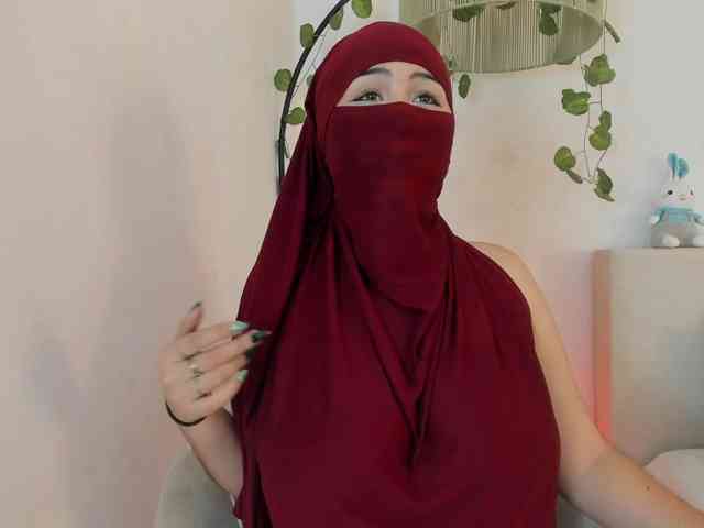 Amirah- webcam