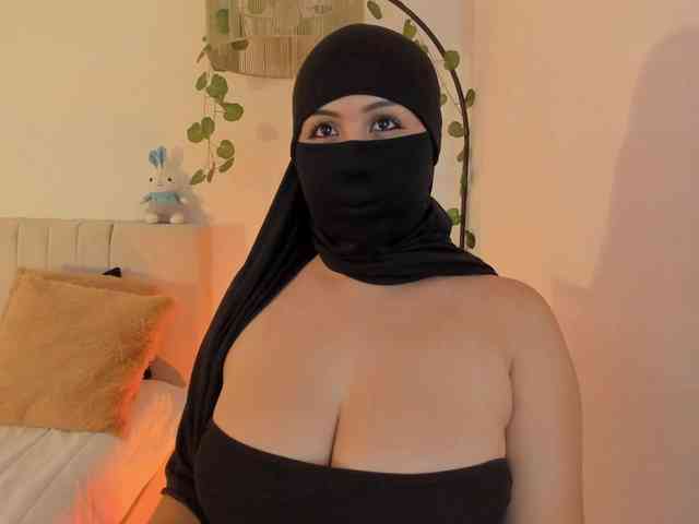Amirah- webcam