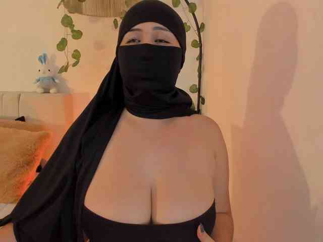 Amirah- webcam