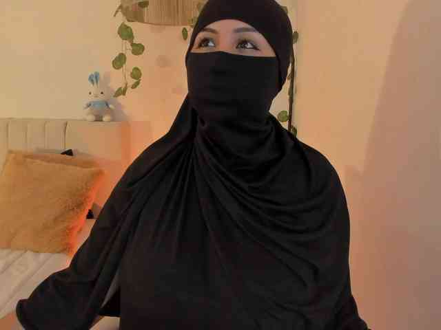 Amirah- webcam