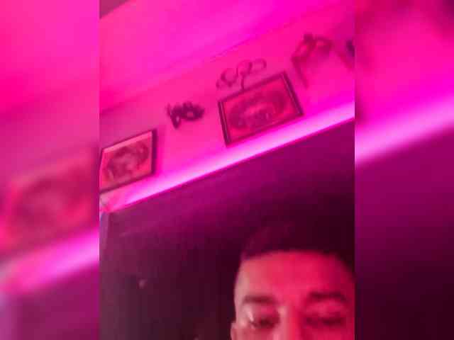 Modelo: JuicyYumYum90