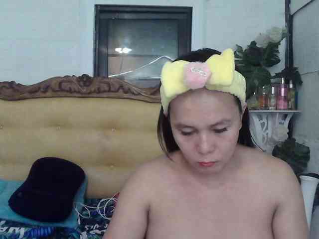 AsianLadyboy888