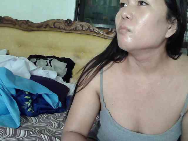 AsianLadyboy888
