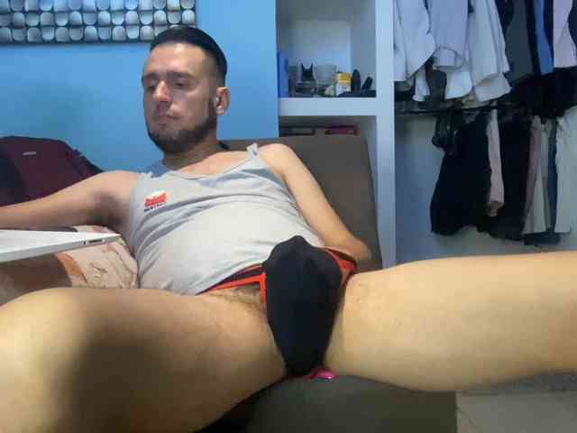 Alexitho35 Live Webcam on BongaCams