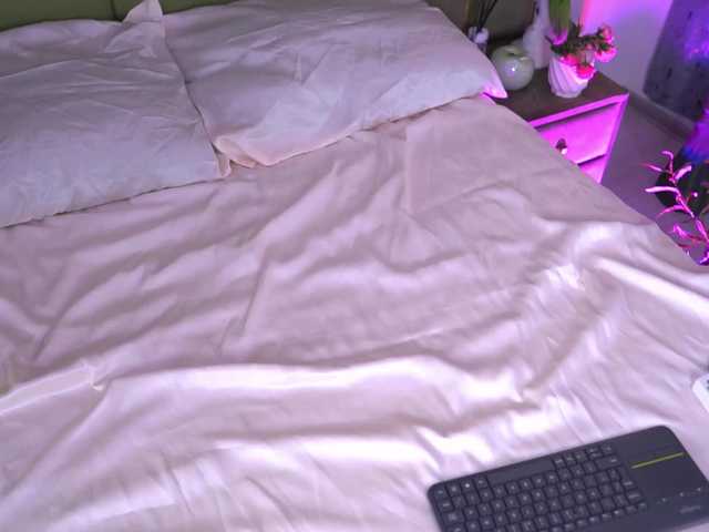 ScarletNoir live webcam show