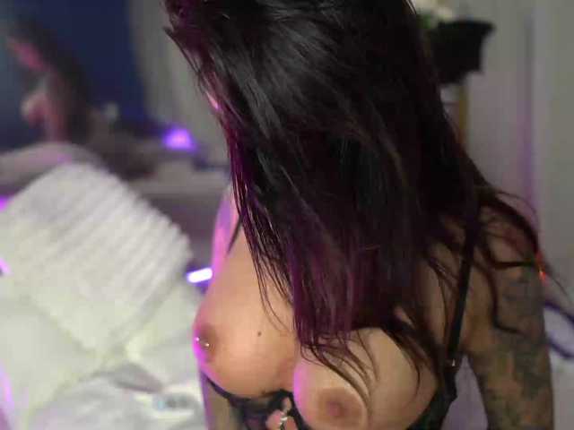 ScarletNoir live cam on BongaCams