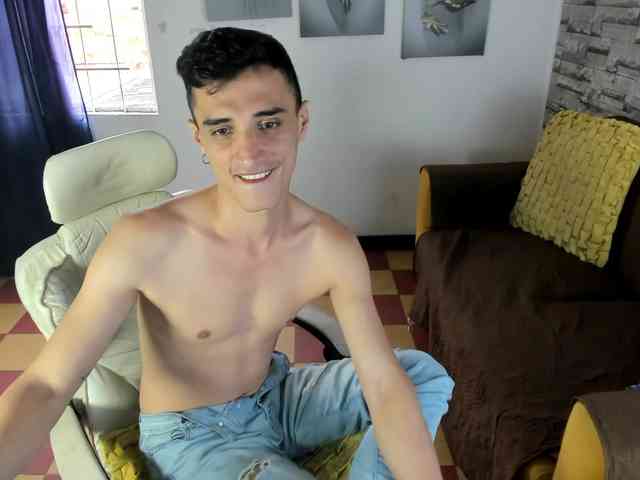 felipe-colinss Sex Cam Show