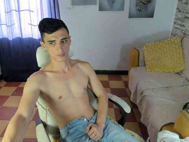 felipe-colinss felipe-colinss