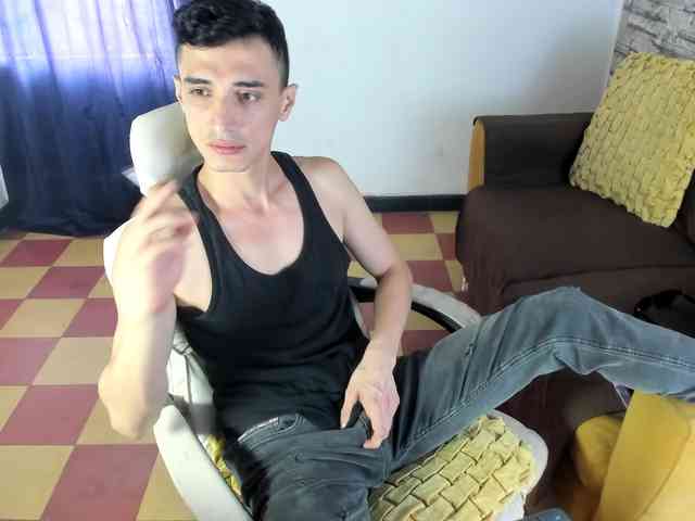 felipe-colinss Sex Cam Show