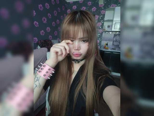 Virtikka live cam on BongaCams