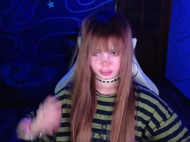 Virtikka live cam on BongaCams