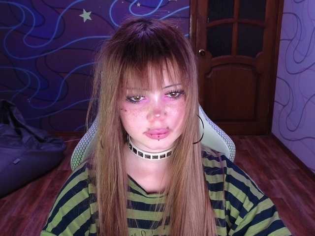 Virtikka live cam on BongaCams