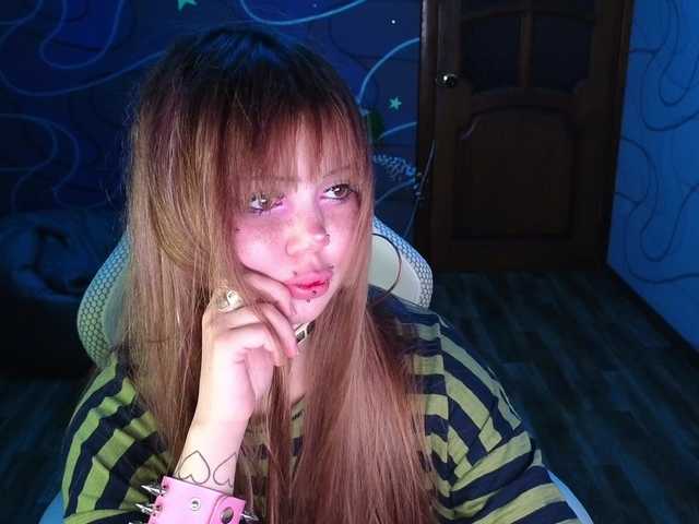 Virtikka live cam on BongaCams