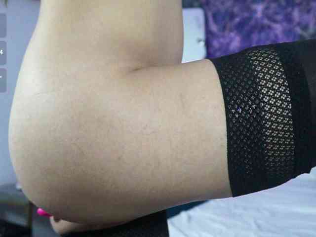 BriannaGolddenn webcam