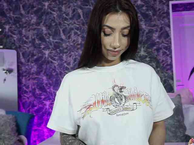 BriannaGolddenn webcam