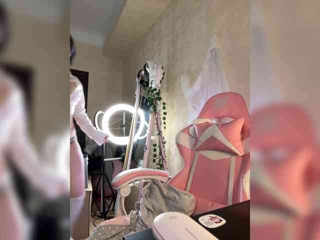 your-lily webcam