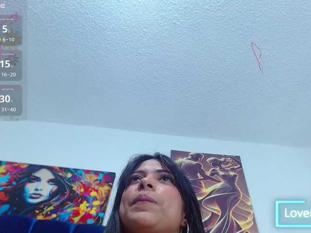 Bombom-brown live cam on BongaCams